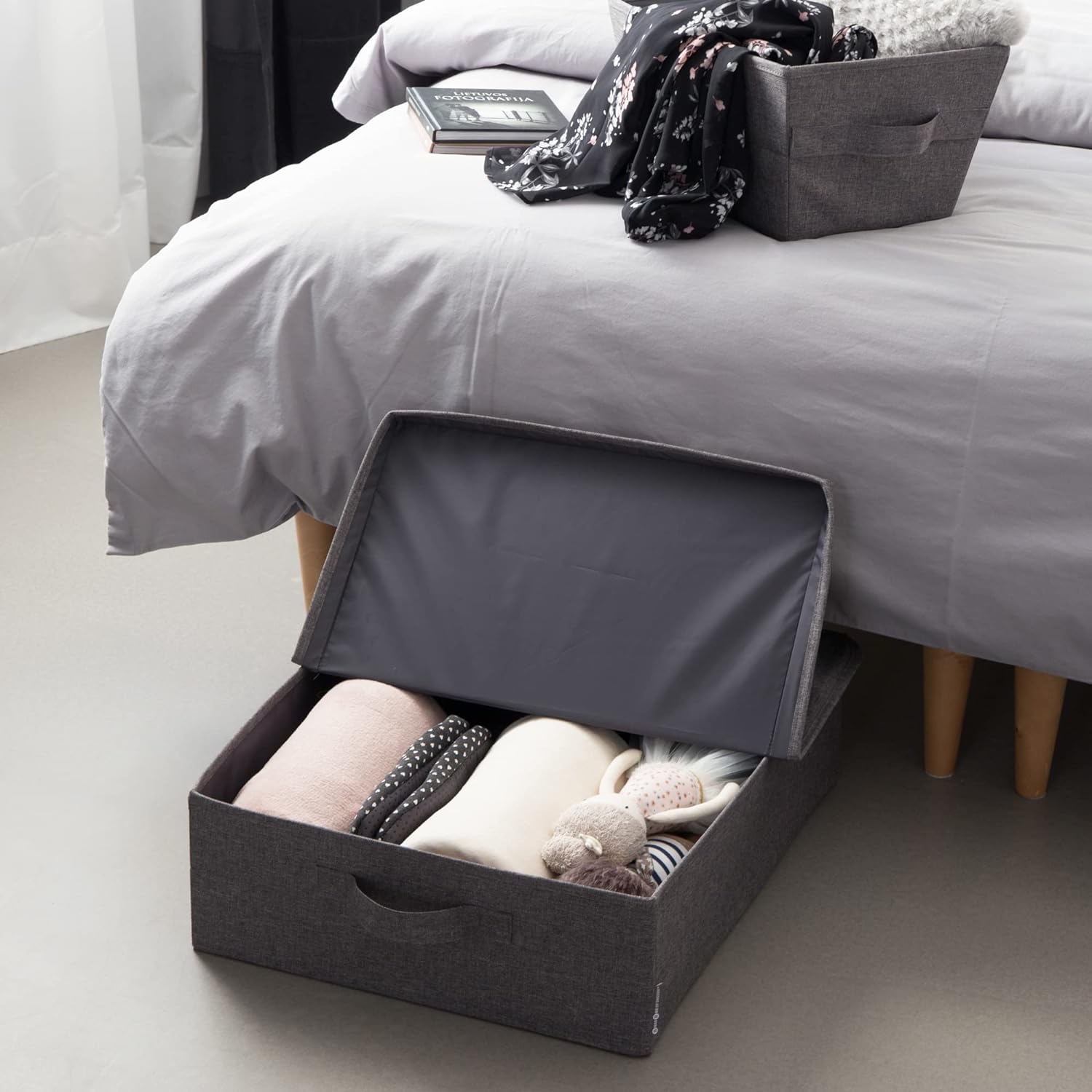 Bigso Soft Underbed Storage Box | Under Bed Storage Containers | 18.1” x 21.7” x 6.3”